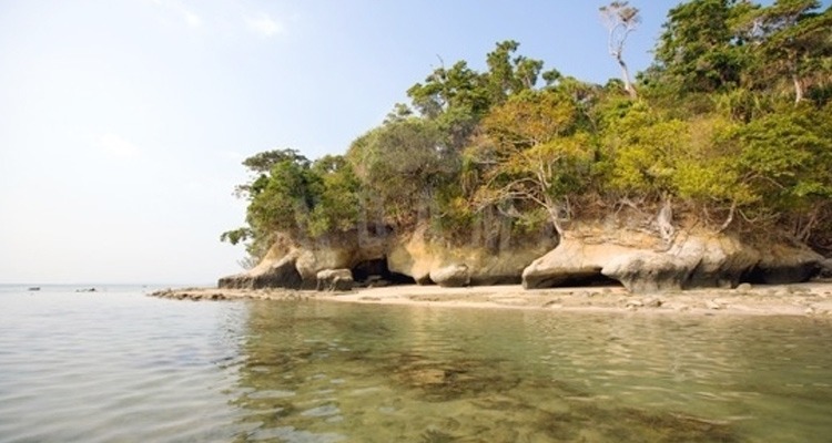 Sea Caves & Rocky Outcrops
